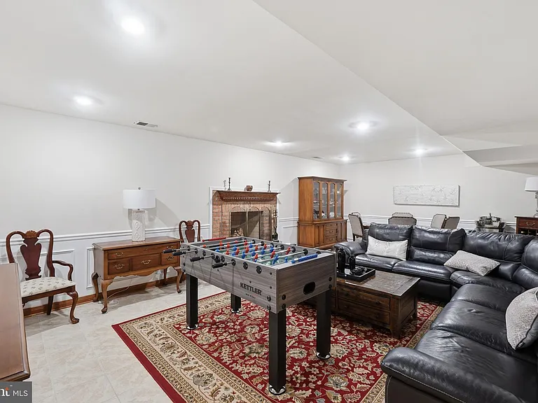 13010 Boswell Ct — Photo 22