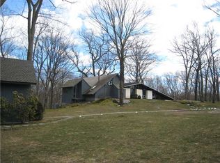 90 Taconic Rd, Greenwich, CT 06831