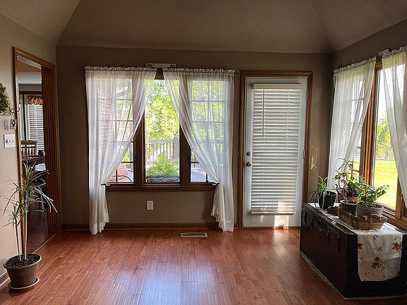 Sunroom/office space