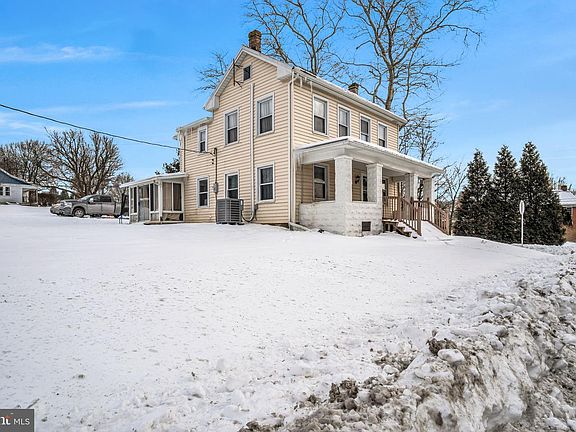 3rd image of 1101 Doubling Gap Rd