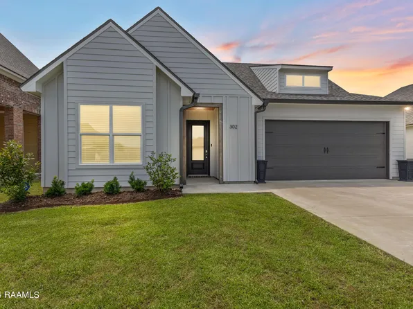 302 Sunshine Rise Dr, Broussard, LA 70518
