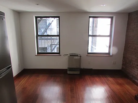 Rented by Westminster Management | media 25