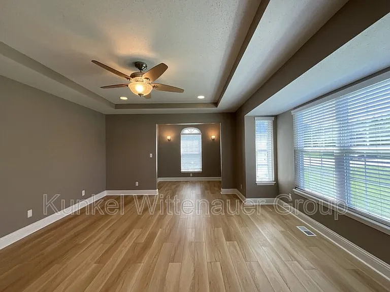 714 Wheatfield Rd — Photo 11