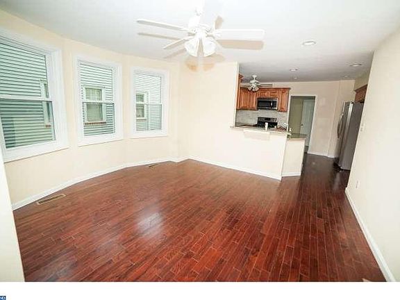 4th image of 138 Campbell Ave