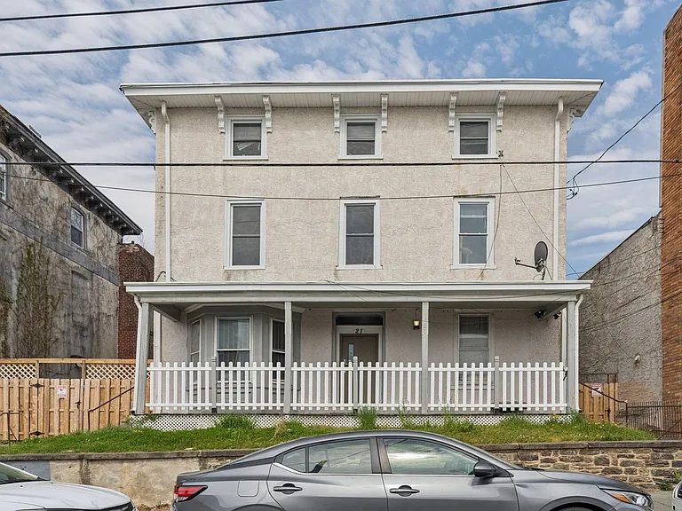 21 E Price St — Photo 9