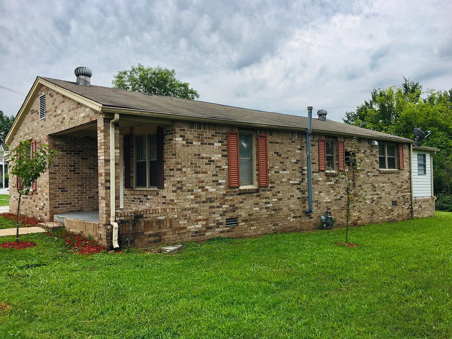 2 bed, 1015 sqft, $1,500 — Photo 3