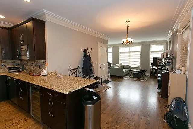 831 W Buckingham Pl #2C — Photo 6