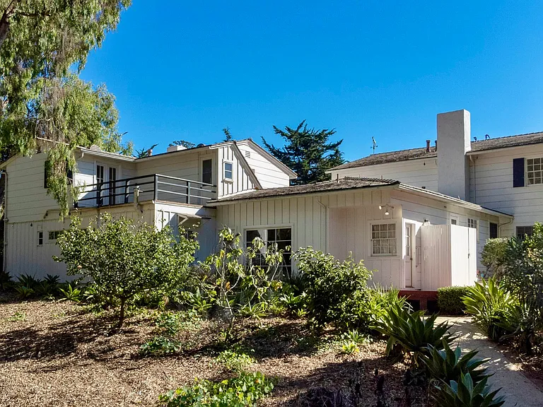4241 Mariposa Dr — Photo 19