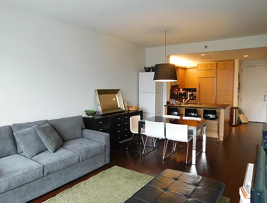 Rented by Renetta Real Estate | media 49