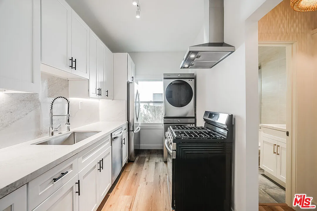 1 bed, 1.0 bath, 750 sqft, $3,100 — Photo 4