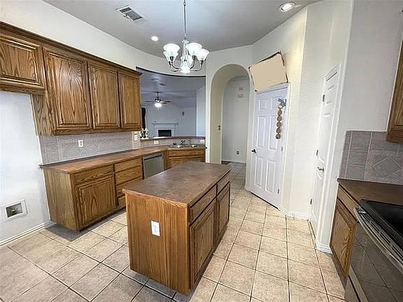 5th image of 8574 Western Meadows Dr