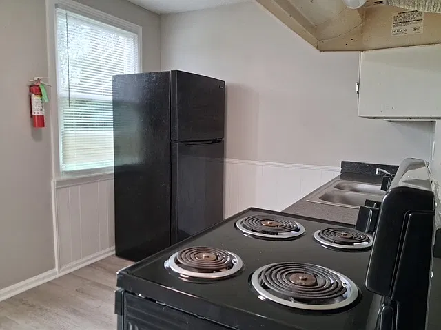 2 bed, 725 sqft, $899 — Photo 3