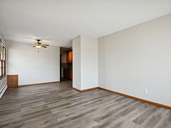 3rd image of 3146 Minnehaha Ave #Bd13e12bd