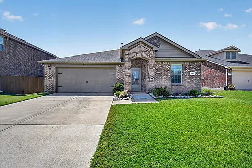 1304 Pampa Grass Dr Photo 1
