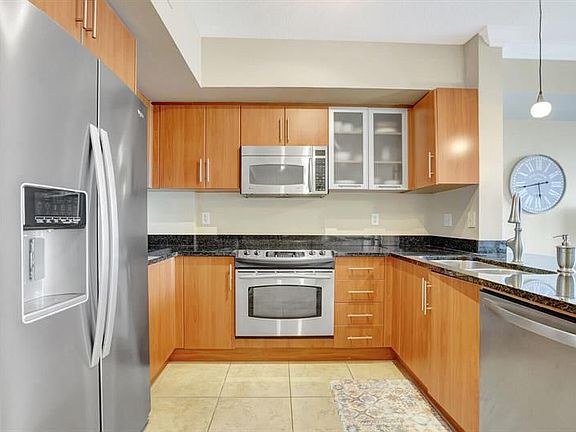 3rd image of 600 S Dixie Hwy APT 607