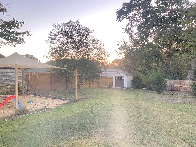 3115 Pacific St — Photo 17