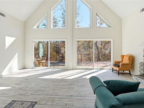 5th image of 8155 Stone Hill Rd