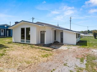 110 Harrison St, Sweetwater, TN 37874