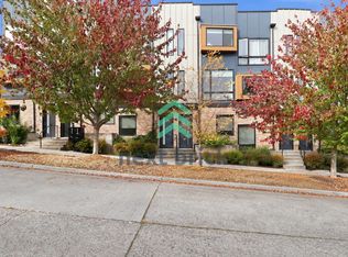 2308 W Newton St #2308, Seattle, WA 98199