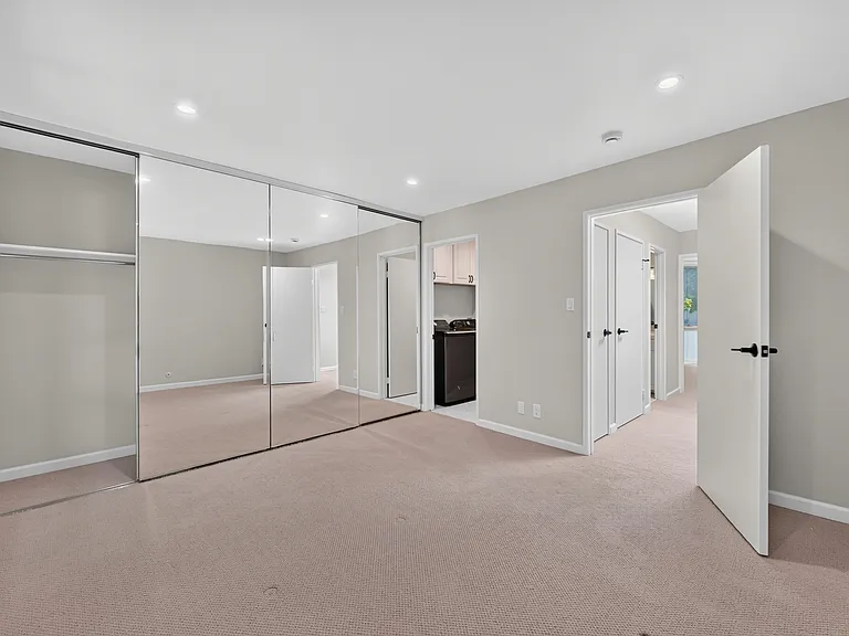 827 N Humboldt St — Photo 16