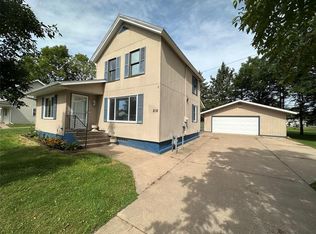 816 W Elm St, Chippewa Falls, WI 54729