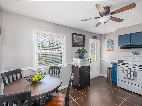 5th image of 2690 Quincy Ct