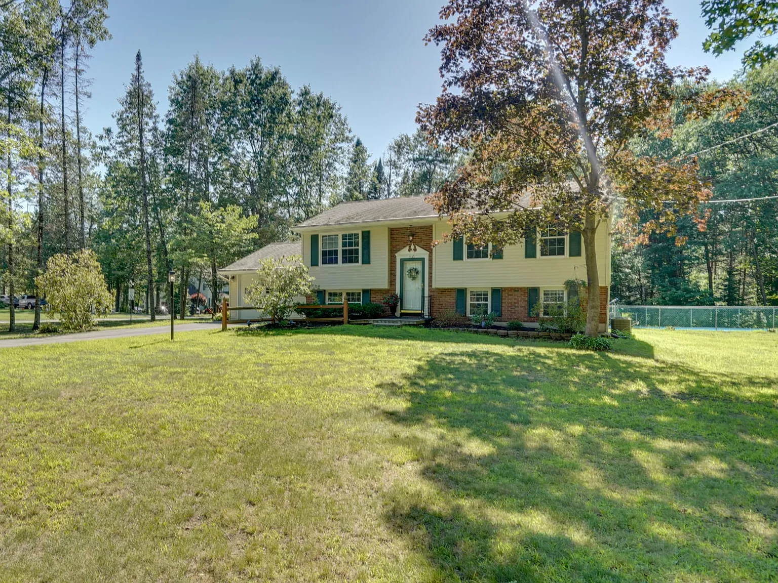 3 bed, 1700 sqft, $3,300 — Photo 1