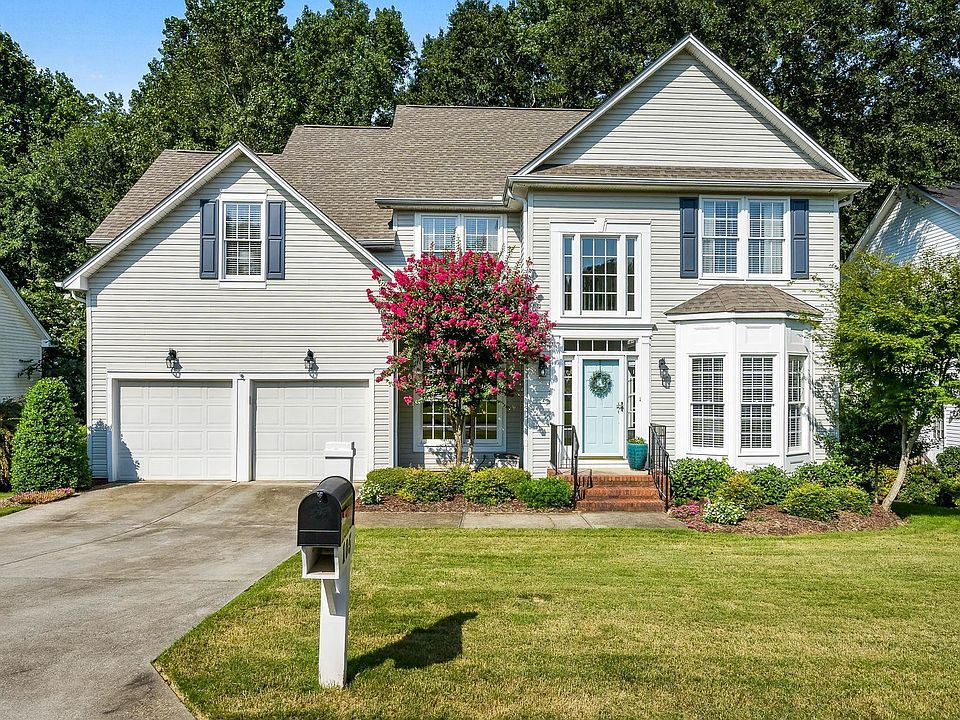 1st image of 105 N Cedarbluff Ct