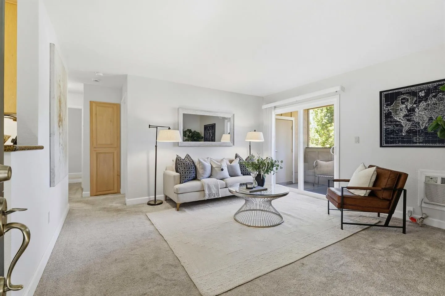 2 bed, 877 sqft, $3,000 — Photo 1