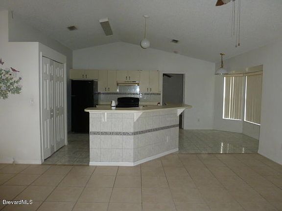 2nd image of 1420 Denali St SE