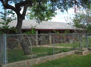 606 Lakeway, Burnet, TX 78611