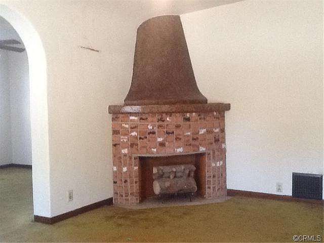 2nd image of 2310 Magnolia Ave