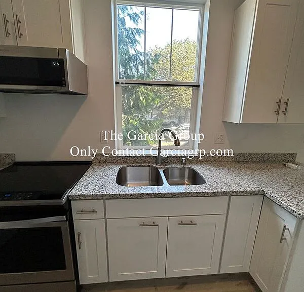 8780 SE Flavel St #STUDIO — Photo 3