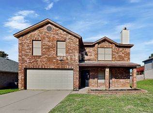 2011 Yellowstone Ln, Corinth, TX 76210