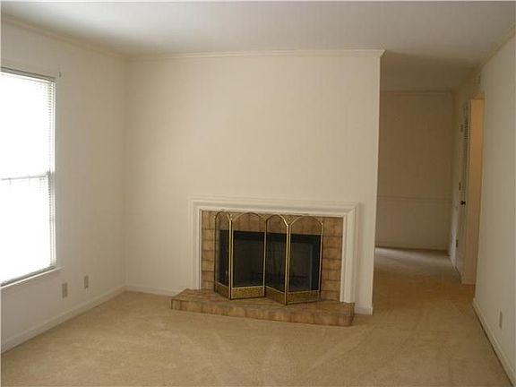3rd image of 242 Westfield Dr