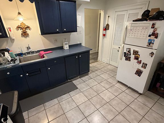 5th image of 6 Kendall Ave APT 2