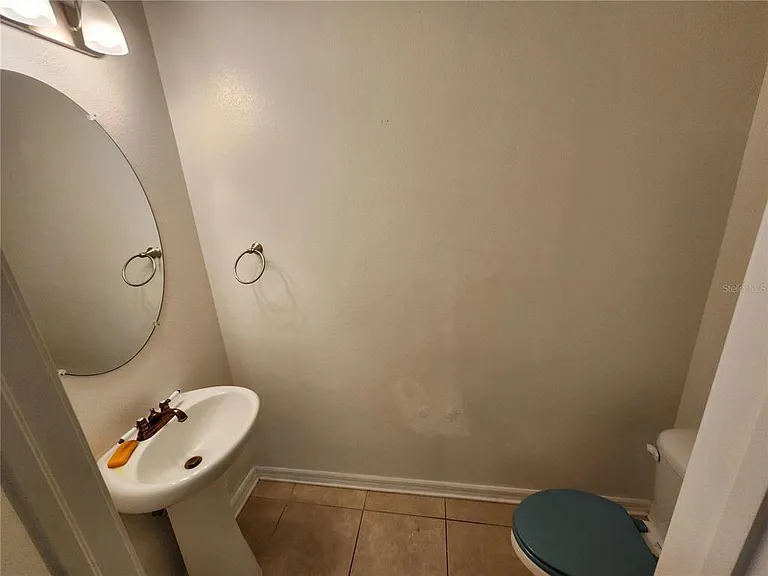 1112 Hillhurst Dr — Photo 11