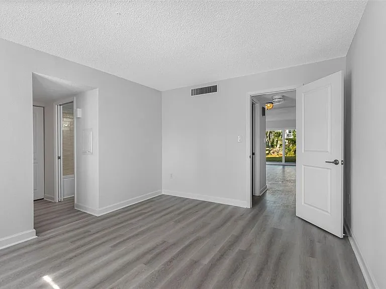 1451 Gulf Blvd #101 — Photo 29