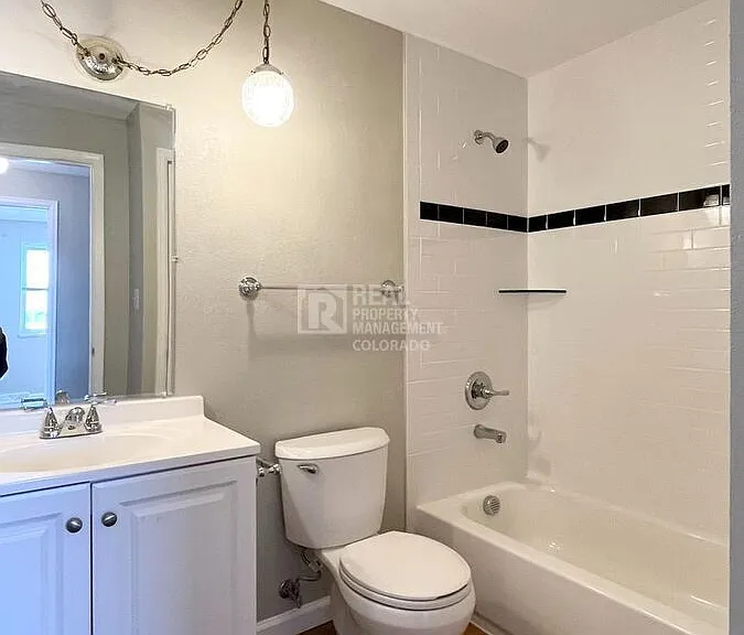 7051 E Arkansas Ave — Photo 15