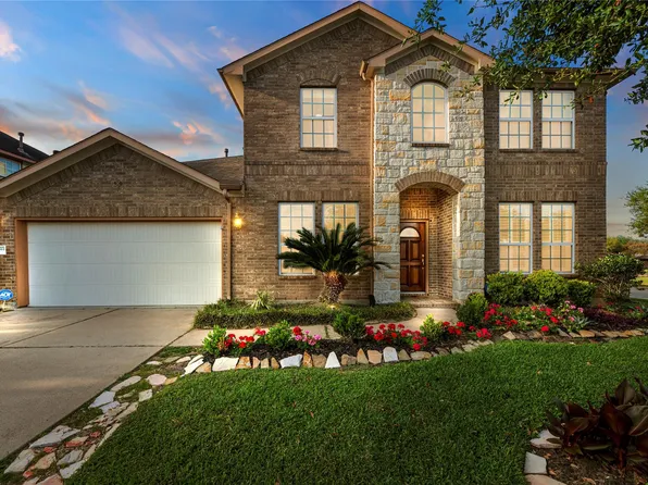 13301 Misting Falls Ln, Pearland, TX 77584