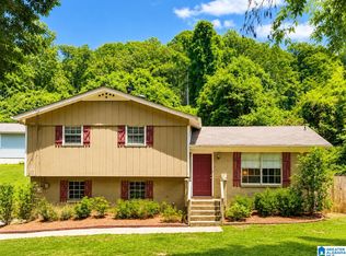 617 Dogwood Dr, Birmingham, AL 35206