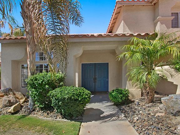 2nd image of 78608 Naples Dr