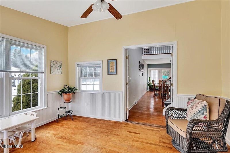 4th image of 1003 Sterling Ridge Drive