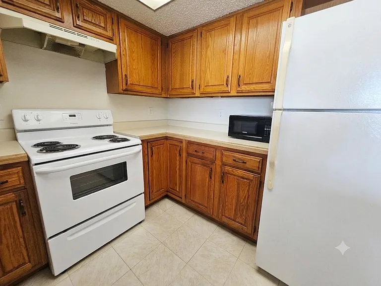 2826 S Bartell Dr #38 — Photo 9