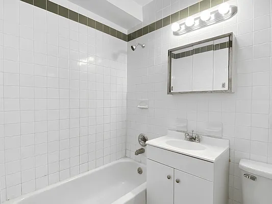 Rented by Compass | media 5