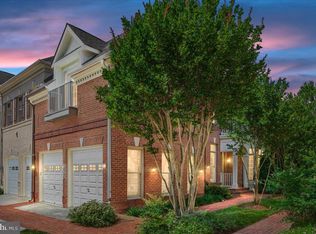 12796 Fox Keep Run, Fairfax, VA 22033