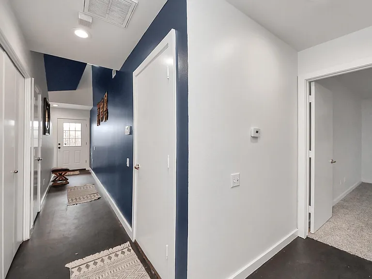 1428 Bailey St — Photo 9