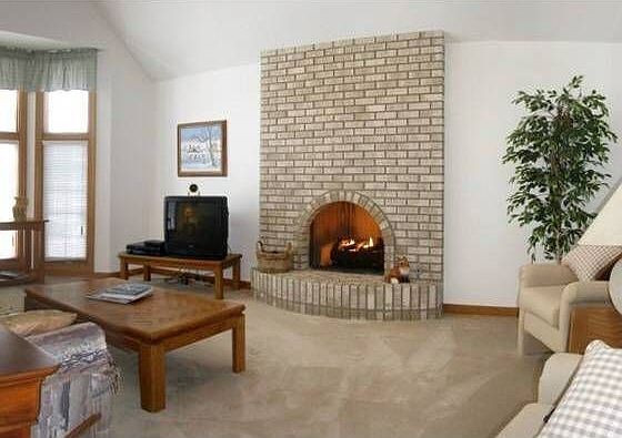 1st image of 11N013 Williamsburg Dr