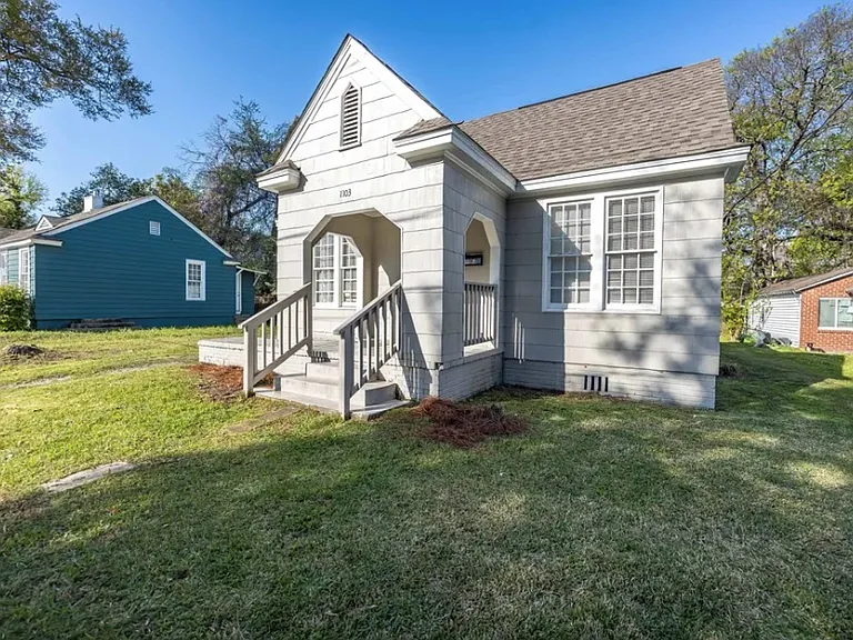 1103 Bryan Ave — Photo 15