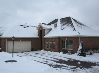 301 Prestonwood Ln, Mcmurray, PA